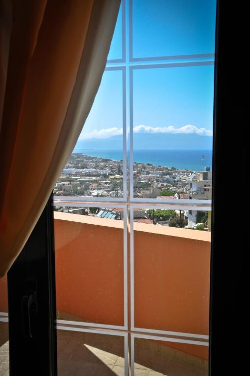 Orsalia Luxury Suites Platanés Oda fotoğraf