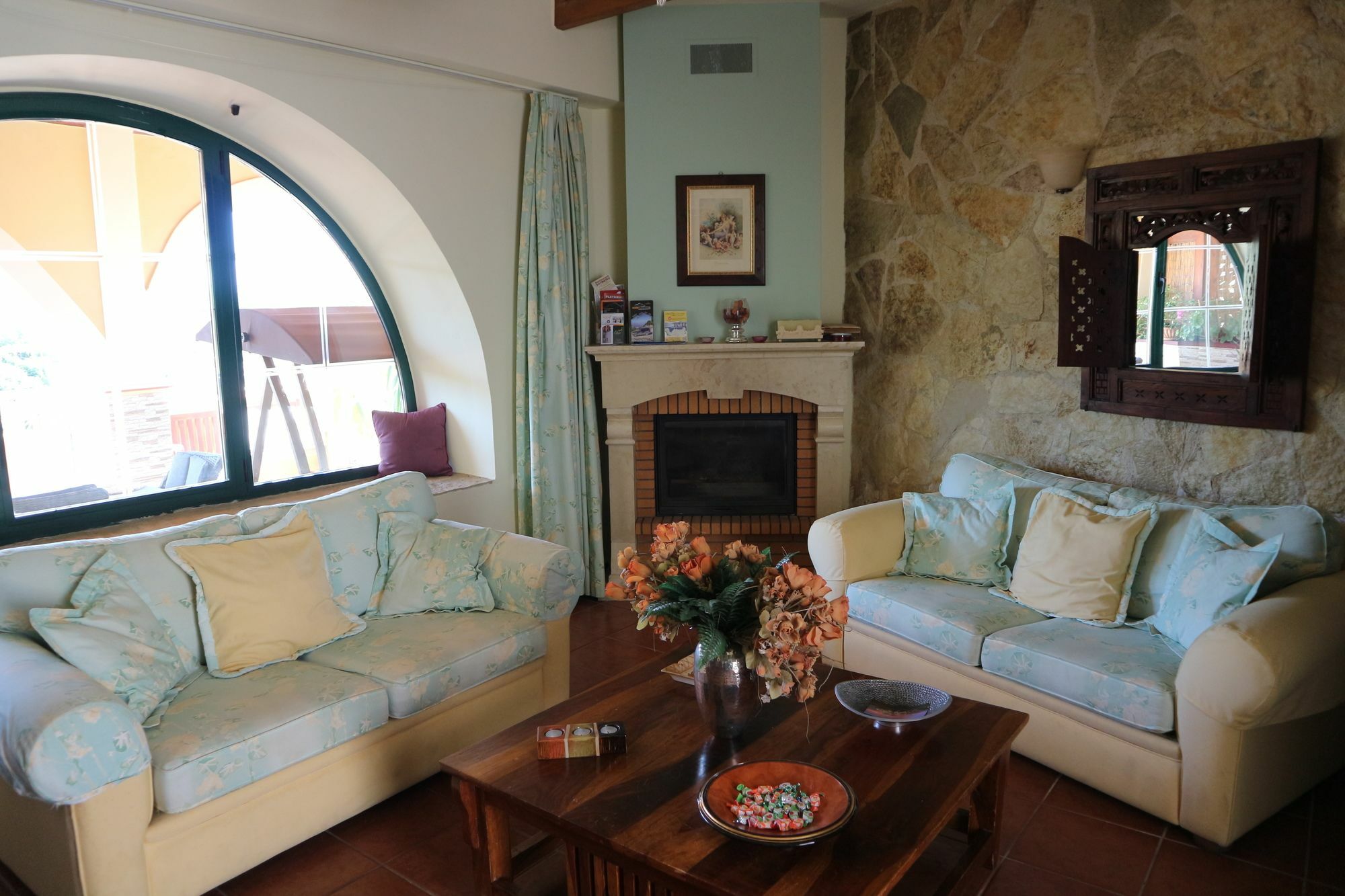 Orsalia Luxury Suites Platanés Dış mekan fotoğraf